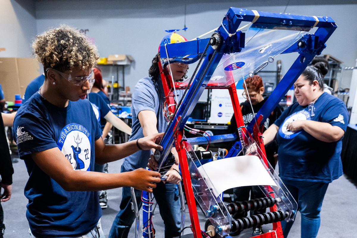 Great Lakes Science Center Robotics Initiative Great Lakes Science Center